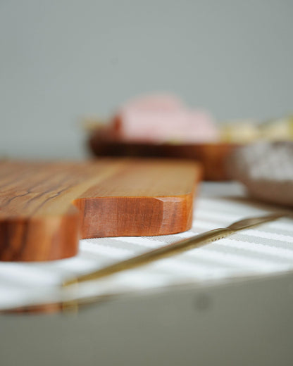 Handcrafted Olive Wood Cutting Board - Tunsouk | Premium Olive Oil 🫒 & Olivewood