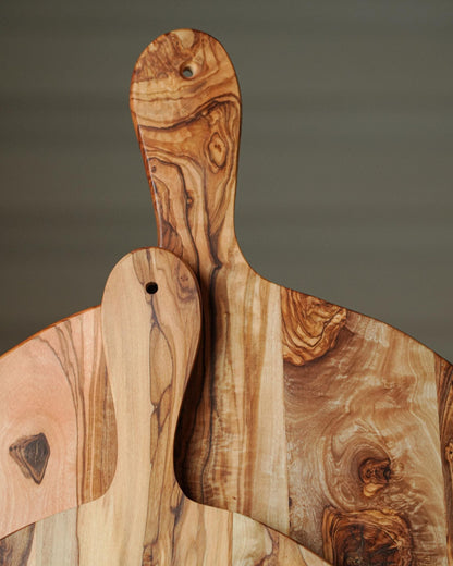 Handcrafted Olive Wood Cutting Board – Rustic & Elegant Kitchen Essential - Tunsouk | Premium Olive Oil 🫒 & Olivewood