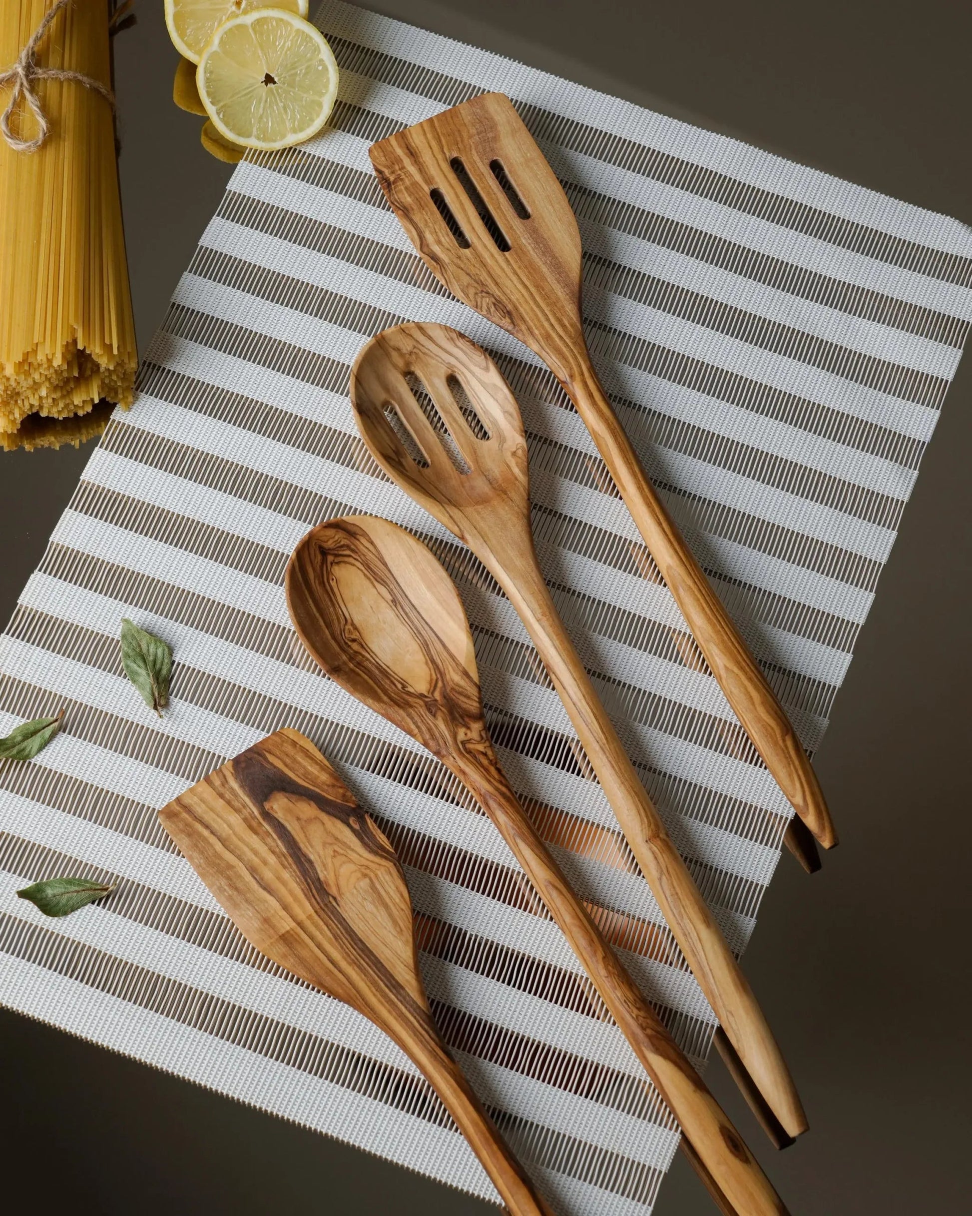 Handcrafted Olive Wood Kitchen Utensil Set - Tunsouk | Premium Olive Oil 🫒 & Olivewood