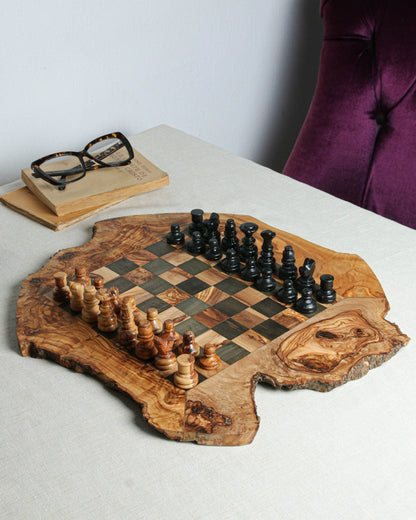 Minimalist CHESS SET WITHOUT FOOTHOLD IRREGULAR RUSTIC | FREE PERSONALIZATION - Tunsouk | Premium Olive Oil 🫒 & Olivewood