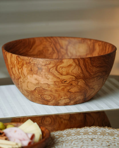 Round Olive Wood Salad Bowl – Naturally Elegant for Every Occasion - Tunsouk | Premium Olive Oil 🫒 & Olivewood
