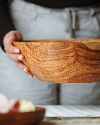 Round Olive Wood Salad Bowl – Naturally Elegant for Every Occasion - Tunsouk | Premium Olive Oil 🫒 & Olivewood