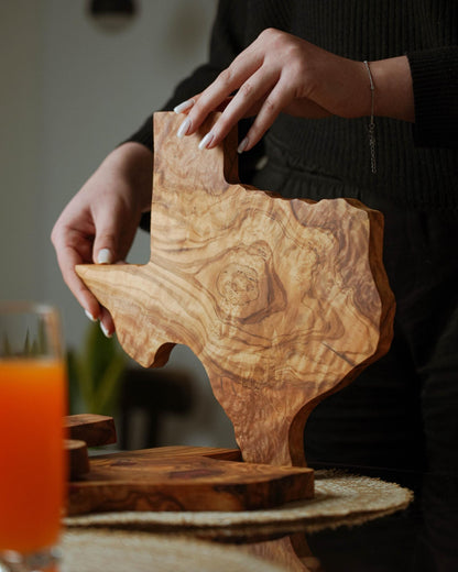 Texas Shaped Olive Wood Cutting Board | Handcrafted Rustic Kitchen Décor | Unique Texas Gift - Tunsouk | Premium Olive Oil 🫒 & Olivewood