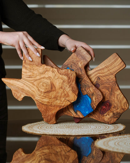 Texas Shaped Olive Wood Cutting Board | Handcrafted Rustic Kitchen Décor | Unique Texas Gift - Tunsouk | Premium Olive Oil 🫒 & Olivewood