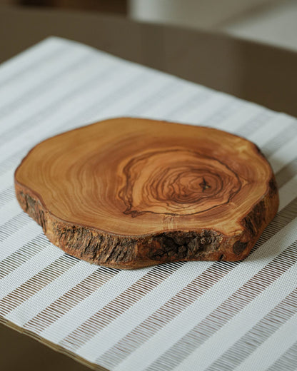 WOOD CUTTING BOARD - Tunsouk | Premium Olive Oil 🫒 & Olivewood