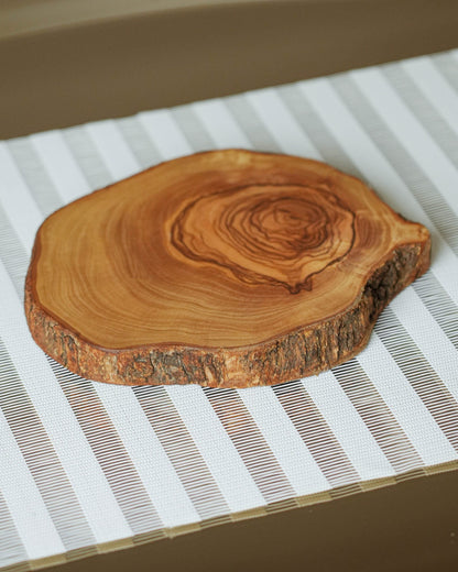WOOD CUTTING BOARD - Tunsouk | Premium Olive Oil 🫒 & Olivewood
